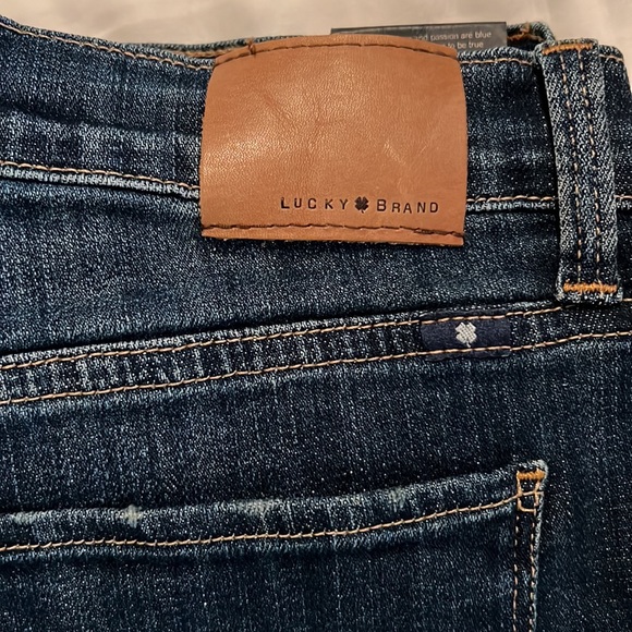 NWT Lucky Brand Brooke Bootcut Jeans 🍀 - Picture 5 of 6